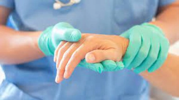 El Tendon Ameliyatı Riskleri ve Sonrası